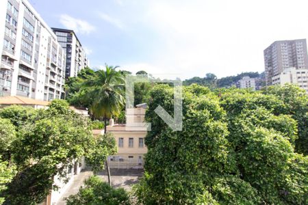 Apartamento para alugar com 320m², 3 quartos e 3 vagas Apartamento para alugar com 320m², 3 quartos e 3 vagasVista Terraço