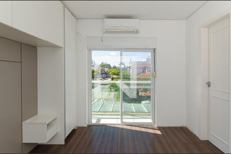 Casa à venda com 185m², 3 quartos e 2 vagasDetalhe Suite 1