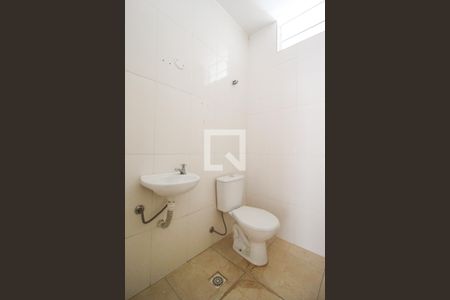 Casa à venda com 140m², 2 quartos e 4 vagasBanheiro 