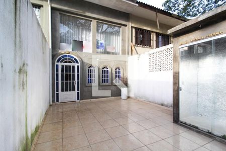 Casa à venda com 140m², 2 quartos e 4 vagasGaragem/Fachada 