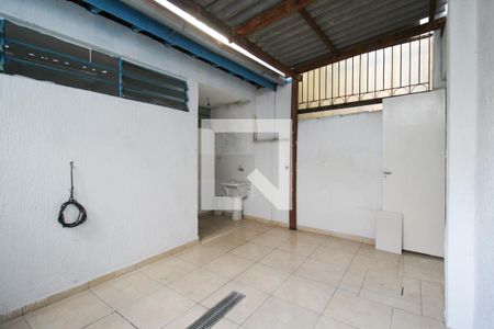 Casa à venda com 140m², 2 quartos e 4 vagasQuintal 