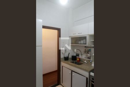 Apartamento à venda com 75m², 2 quartos e 1 vaga Apartamento à venda com 75m², 2 quartos e 1 vagaCozinha