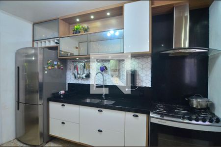 Apartamento à venda com 110m², 3 quartos e 2 vagasCozinha