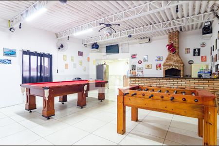 Casa à venda com 187m², 5 quartos e 2 vagas Casa à venda com 187m², 5 quartos e 2 vagasSalão de festas