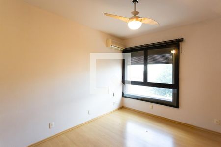 Suíte de apartamento à venda com 3 quartos, 109m² em Vila Madalena, São Paulo