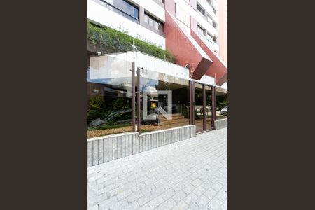 Apartamento à venda com 109m², 3 quartos e 2 vagas Apartamento à venda com 109m², 3 quartos e 2 vagasFachada