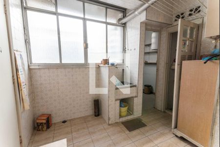 Apartamento à venda com 115m², 3 quartos e 1 vaga Apartamento à venda com 115m², 3 quartos e 1 vagaÁrea de Serviço