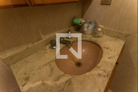 Apartamento à venda com 115m², 3 quartos e 1 vaga Apartamento à venda com 115m², 3 quartos e 1 vagaBanheiro social 1