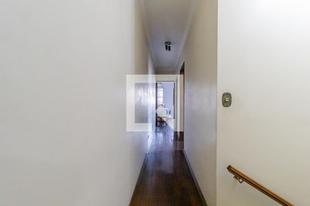 Casa à venda com 300m², 3 quartos e 6 vagas Casa à venda com 300m², 3 quartos e 6 vagasCorredor