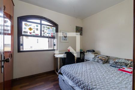 Casa à venda com 300m², 3 quartos e 6 vagas Casa à venda com 300m², 3 quartos e 6 vagasQuarto 2