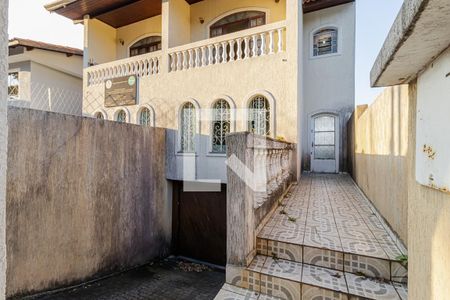 Casa à venda com 300m², 3 quartos e 6 vagas Casa à venda com 300m², 3 quartos e 6 vagasEntrada