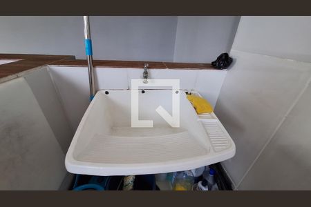 Tanque de casa para alugar com 2 quartos, 67m² em Maracanã, Praia Grande