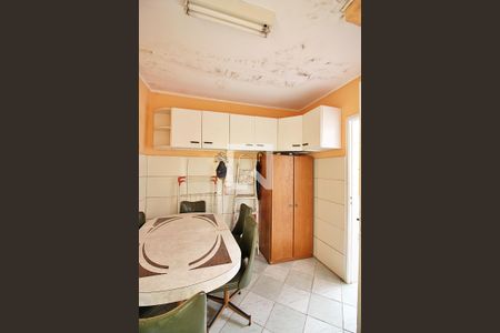 Casa à venda com 219m², 4 quartos e 3 vagasQuarto de Serviço