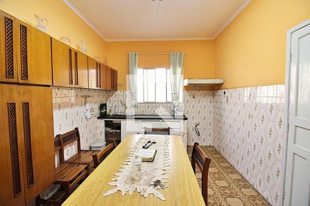 Casa à venda com 219m², 4 quartos e 3 vagasCozinha