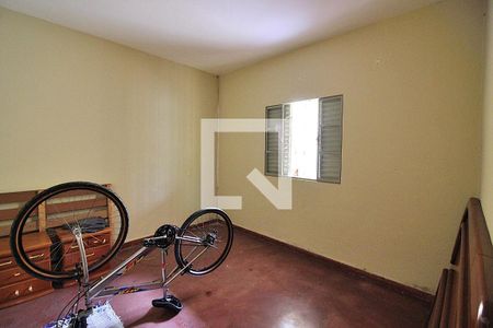 Casa à venda com 219m², 4 quartos e 3 vagasQuarto Casa 2