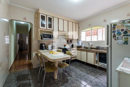 Casa à venda com 150m², 3 quartos e 2 vagas Casa à venda com 150m², 3 quartos e 2 vagasCozinha