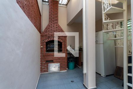 Casa à venda com 150m², 3 quartos e 2 vagas Casa à venda com 150m², 3 quartos e 2 vagasChurrasqueira