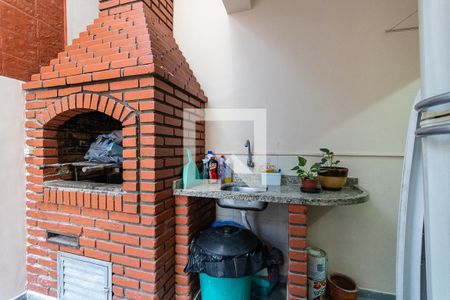 Casa à venda com 150m², 3 quartos e 2 vagas Casa à venda com 150m², 3 quartos e 2 vagasChurrasqueira