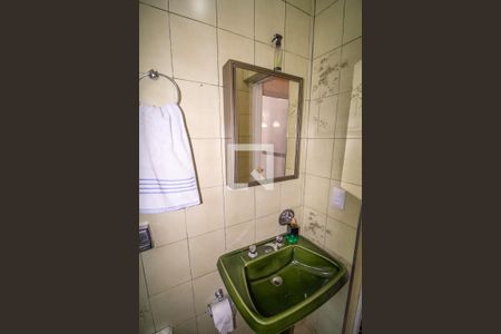 Casa à venda com 248m², 3 quartos e 2 vagasBanheiro 3