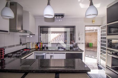 Casa à venda com 248m², 3 quartos e 2 vagasCozinha