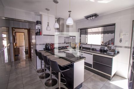 Casa à venda com 248m², 3 quartos e 2 vagasCozinha