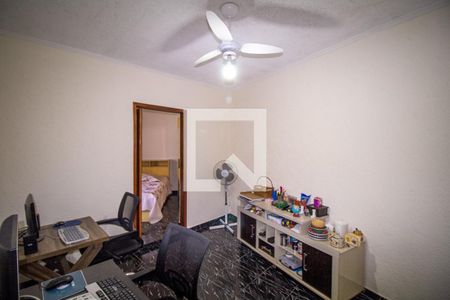 Casa à venda com 248m², 3 quartos e 2 vagasEscritório