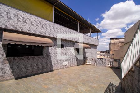 Casa à venda com 248m², 3 quartos e 2 vagasQuintal