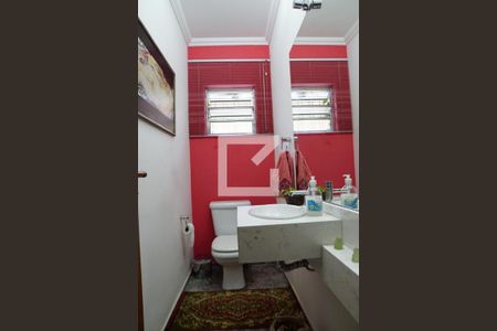 Casa à venda com 444m², 4 quartos e 6 vagasBanheiro 2