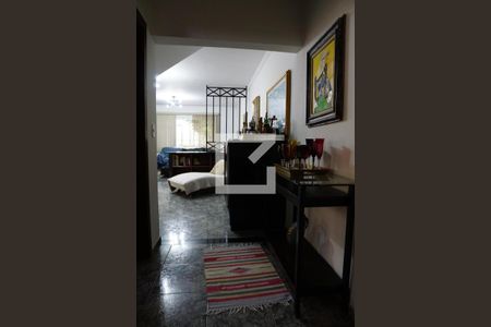 Casa à venda com 444m², 4 quartos e 6 vagasSala