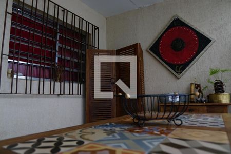 Casa à venda com 444m², 4 quartos e 6 vagasVaranda 