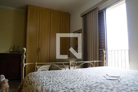 Casa à venda com 444m², 4 quartos e 6 vagasQuarto 1 - suíte