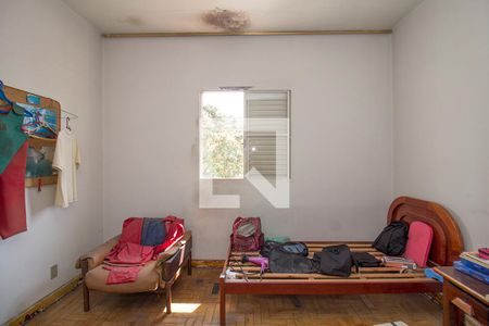 Casa à venda com 260m², 3 quartos e 5 vagas Casa à venda com 260m², 3 quartos e 5 vagasQuarto 3