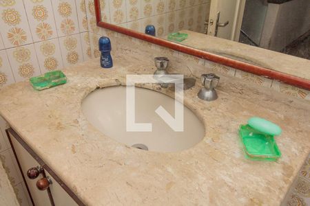 Casa à venda com 260m², 3 quartos e 5 vagas Casa à venda com 260m², 3 quartos e 5 vagasBanheiro Corredor 2