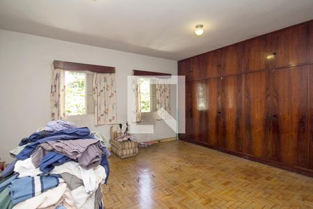 Casa à venda com 260m², 3 quartos e 5 vagas Casa à venda com 260m², 3 quartos e 5 vagasQuarto 1