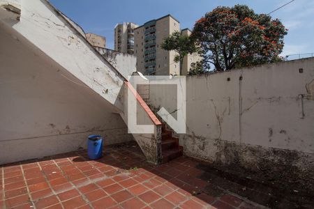 Casa à venda com 260m², 3 quartos e 5 vagas Casa à venda com 260m², 3 quartos e 5 vagasQuintal