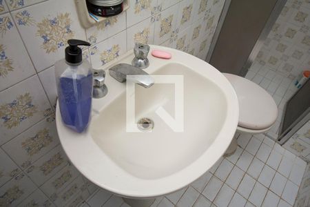 Casa à venda com 260m², 3 quartos e 5 vagas Casa à venda com 260m², 3 quartos e 5 vagasBanheiro Corredor 1