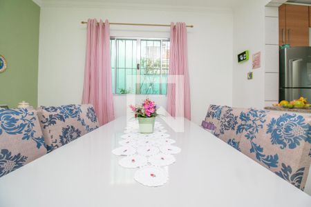 Casa à venda com 125m², 3 quartos e 2 vagas Casa à venda com 125m², 3 quartos e 2 vagasCozinha