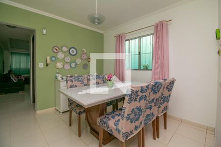 Casa à venda com 125m², 3 quartos e 2 vagas Casa à venda com 125m², 3 quartos e 2 vagasCozinha