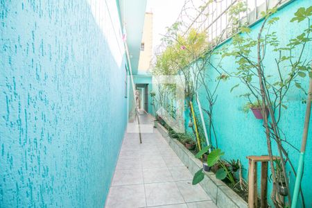 Casa à venda com 125m², 3 quartos e 2 vagas Casa à venda com 125m², 3 quartos e 2 vagasCorredor Lateral