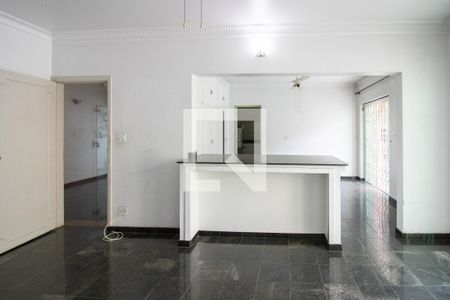 Casa à venda com 365m², 3 quartos e 3 vagasSala 2