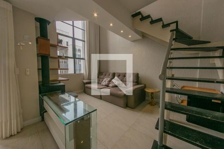 Sala de kitnet/studio para alugar com 2 quartos, 73m² em Cabral, Curitiba