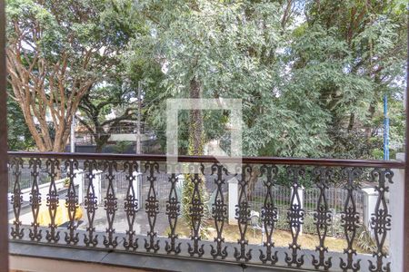 Casa à venda com 280m², 4 quartos e 4 vagas Casa à venda com 280m², 4 quartos e 4 vagasVaranda Suíte 2