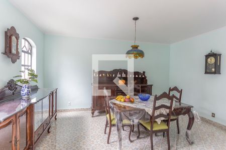 Casa à venda com 280m², 4 quartos e 4 vagas Casa à venda com 280m², 4 quartos e 4 vagasCopa Cozinha