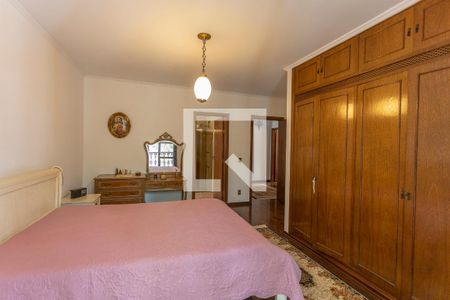 Casa à venda com 280m², 4 quartos e 4 vagas Casa à venda com 280m², 4 quartos e 4 vagasSuíte 2