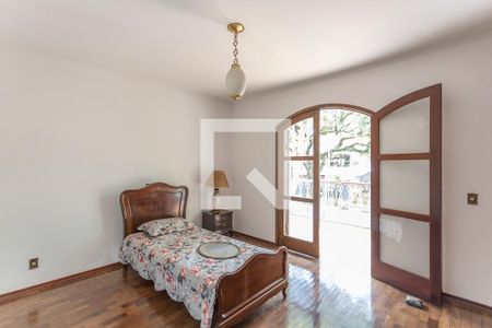 Casa à venda com 280m², 4 quartos e 4 vagas Casa à venda com 280m², 4 quartos e 4 vagasSuíte 1