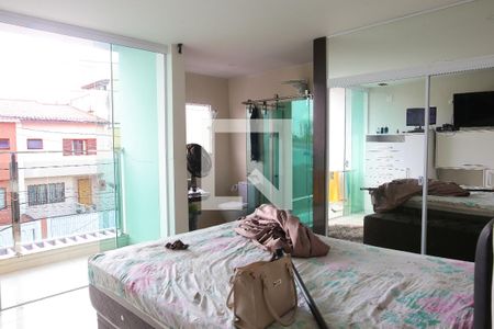 Casa à venda com 250m², 5 quartos e 2 vagas Casa à venda com 250m², 5 quartos e 2 vagasSuite
