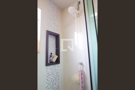 Casa à venda com 250m², 5 quartos e 2 vagas Casa à venda com 250m², 5 quartos e 2 vagasBanheiro 2