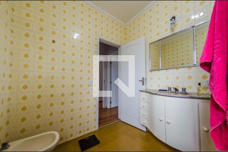 Casa à venda com 222m², 3 quartos e 3 vagasBanheiro da Suíte