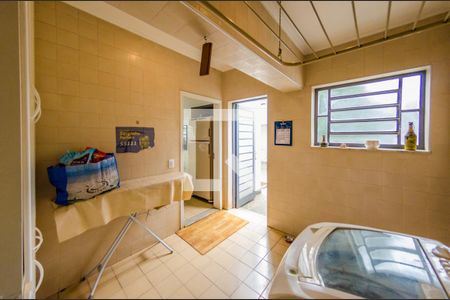 Casa à venda com 222m², 3 quartos e 3 vagasÁrea de Serviço