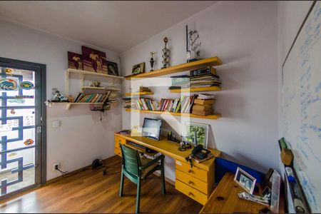 Casa à venda com 222m², 3 quartos e 3 vagasQuarto 2